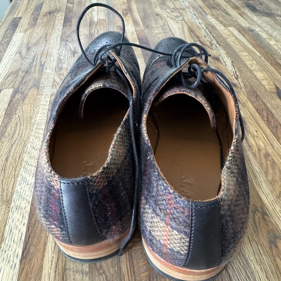 Taft Black and Brown Oxford Shoes with Brogue Detailing main image 5